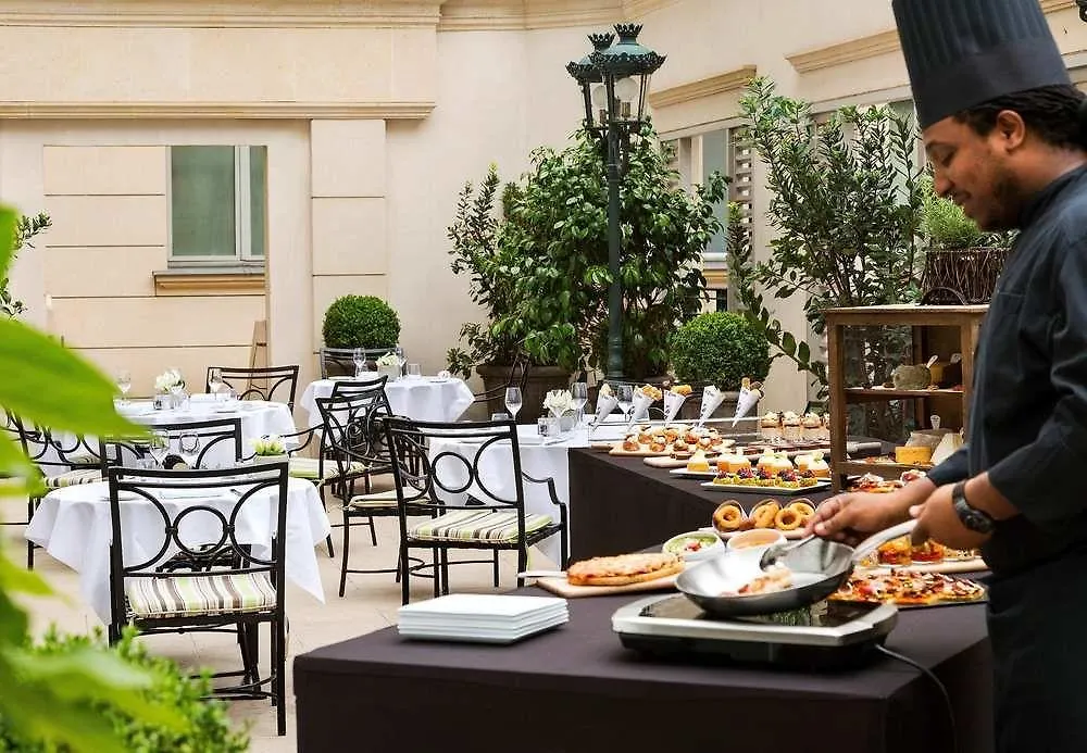 Marriott Champs Elysees Hotel 5*