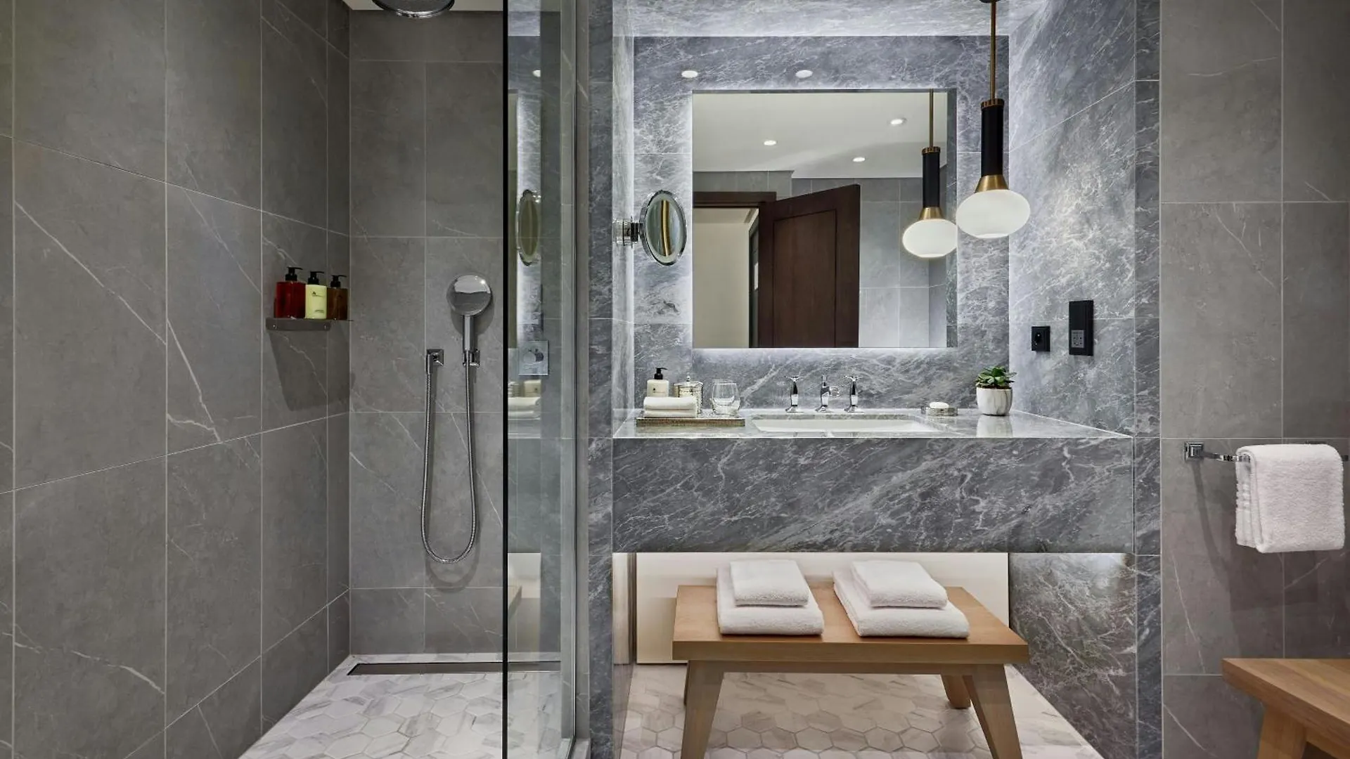 Marriott Champs Elysees Hotel