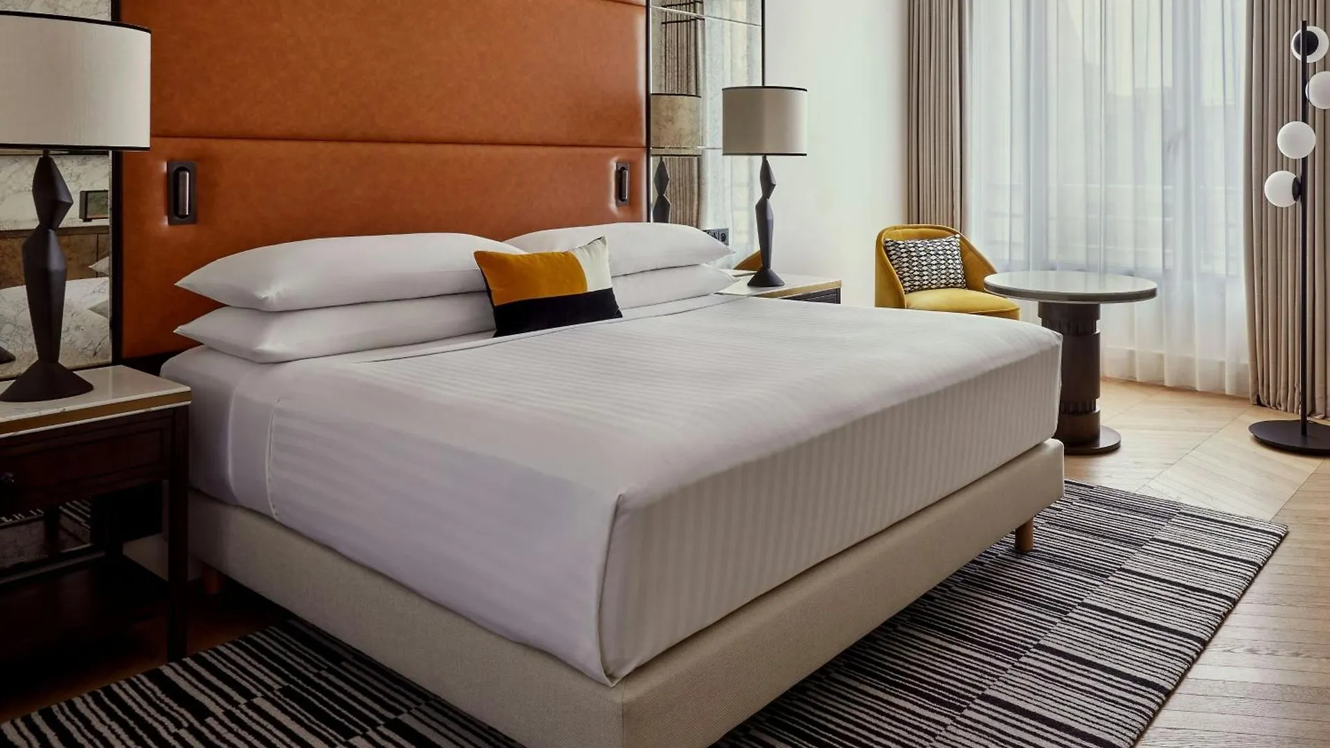 Marriott Champs Elysees 5*