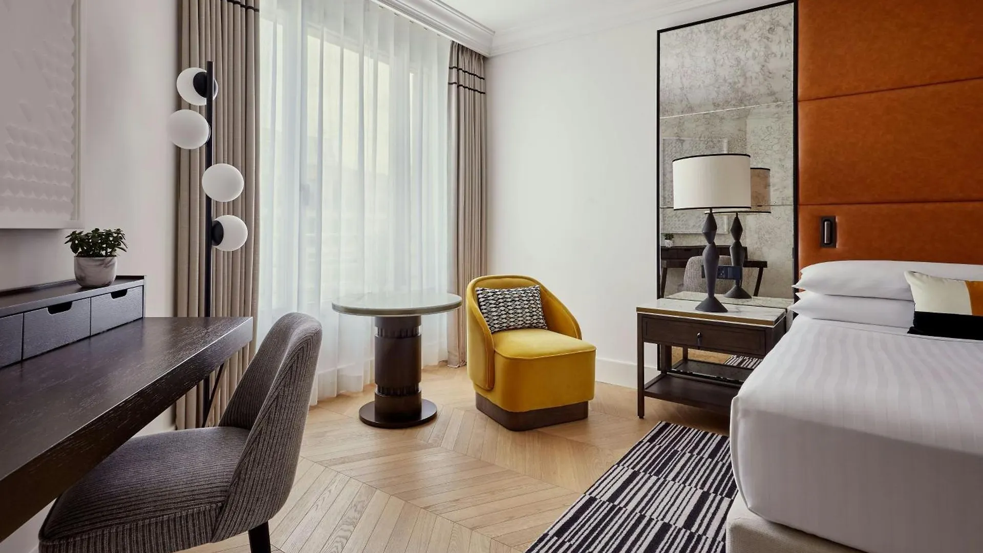 Marriott Champs Elysees Hotel 5*