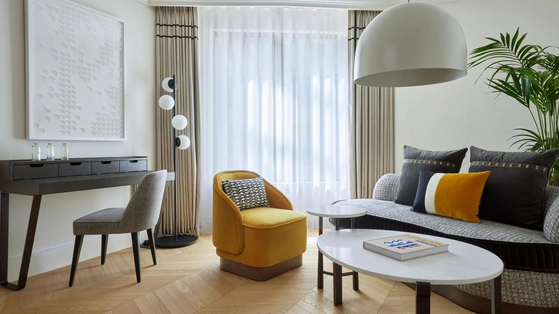 Marriott Champs Elysees Hotel