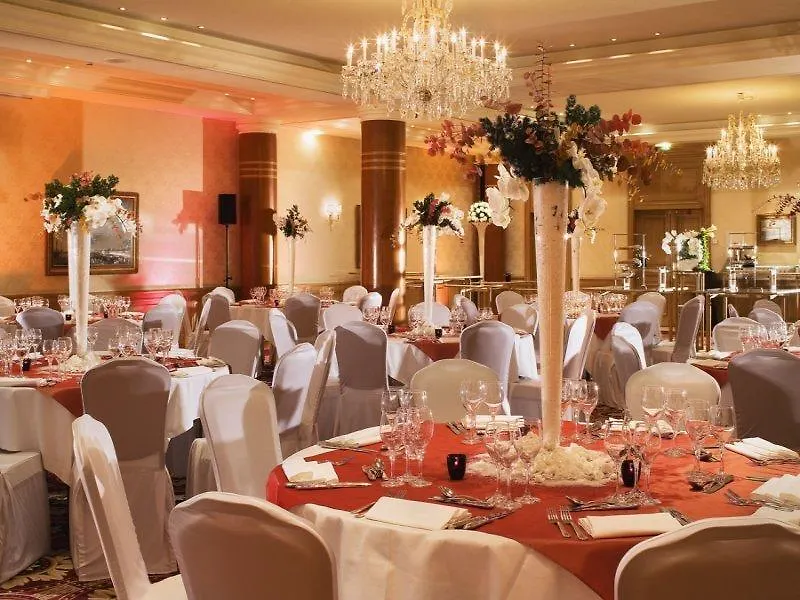 Hotell Marriott Champs Elysees 5*