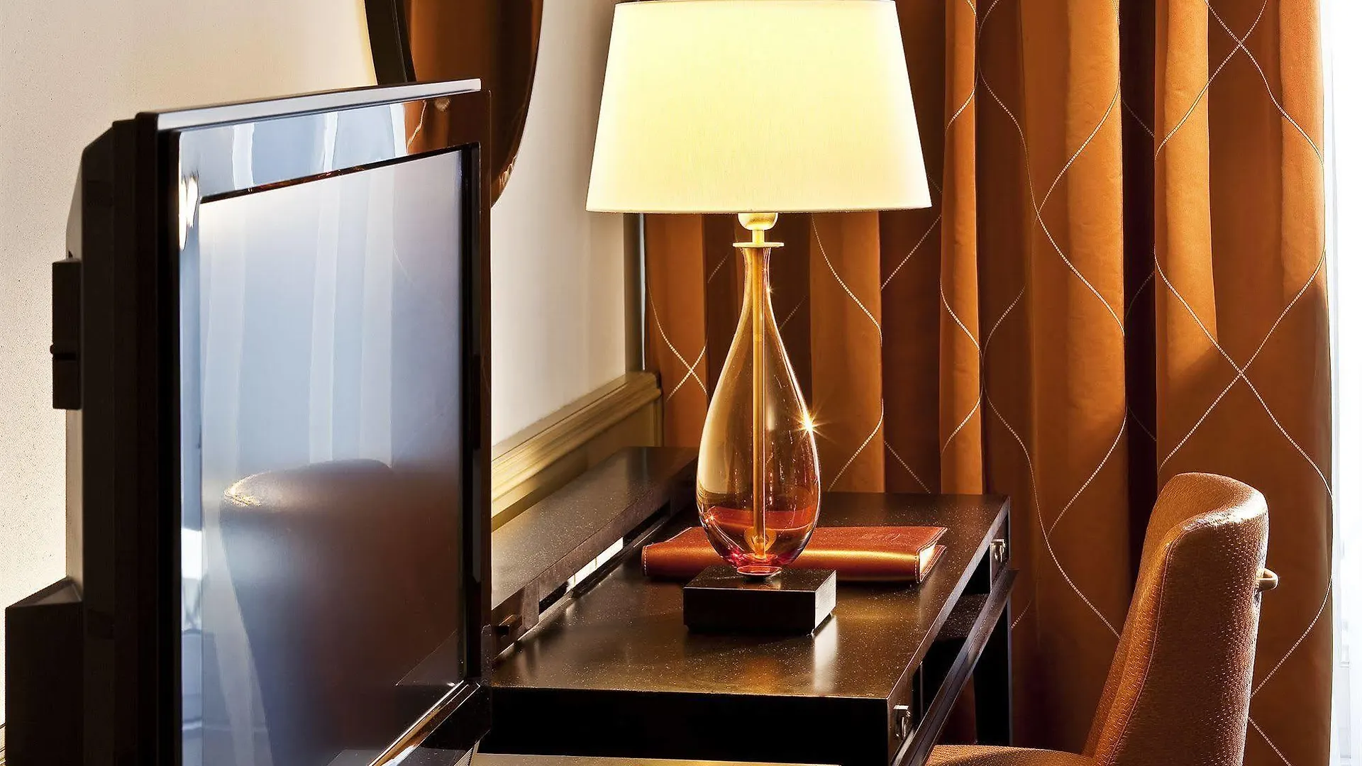 Marriott Champs Elysees Hotel 5*